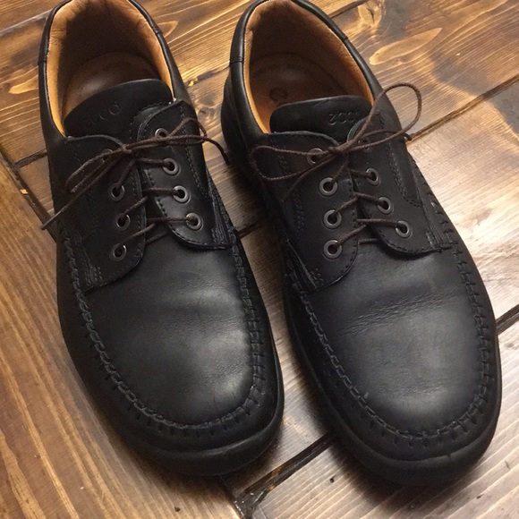 Ecco Other - 🎁🎁Men’s Ecco Shoes Size 10.5, EUC